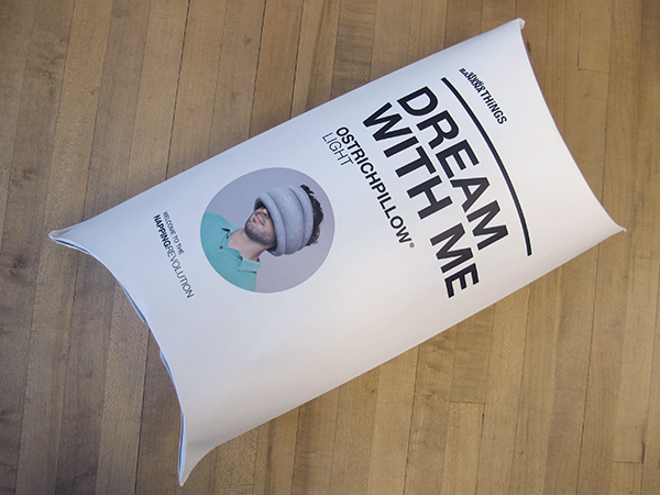 【生活玩物】走到哪睡到哪,一戴上立刻讓你大睡一場的 Ostrich Pillow 鴕鳥枕