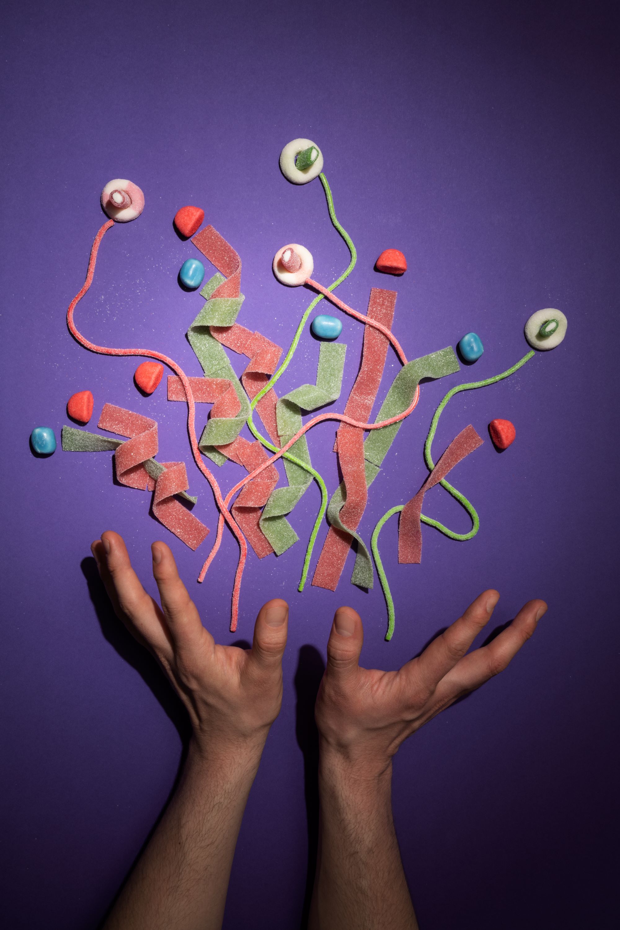 用糖果滿足甜蜜狂想！德國攝影師Jan von Holleben個展亮相台北徠卡之家