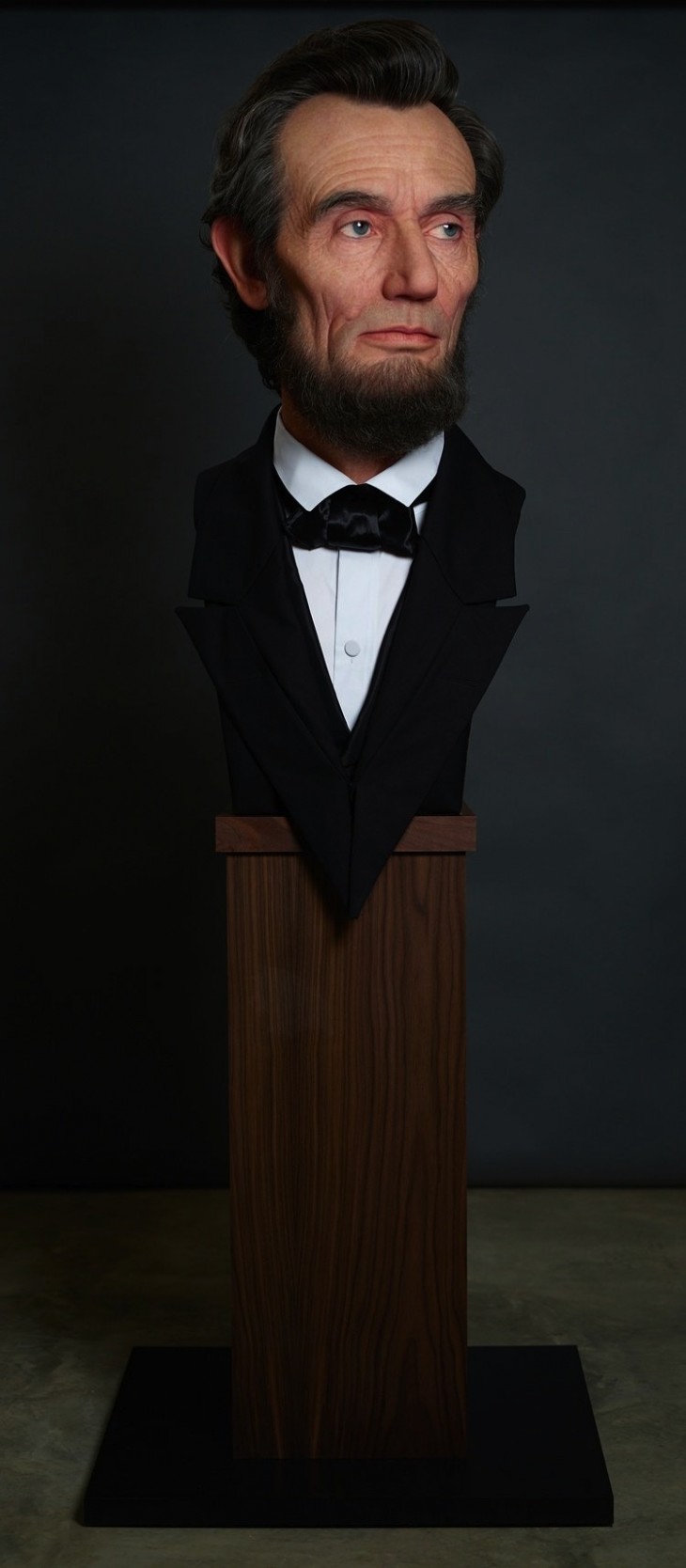 用樹脂重現名人神韻，藝術家 Kazuhiro Tsuji 擬真雕塑 