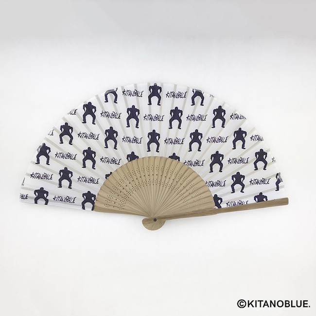 穿上北野武的藍色美學！日本電影狂人推「北野藍KITANOBLUE」個人服裝品牌搶攻時尚界