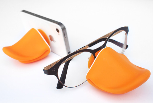 鴨鴨站起來！陪你一起講不停的鴨嘴手機架