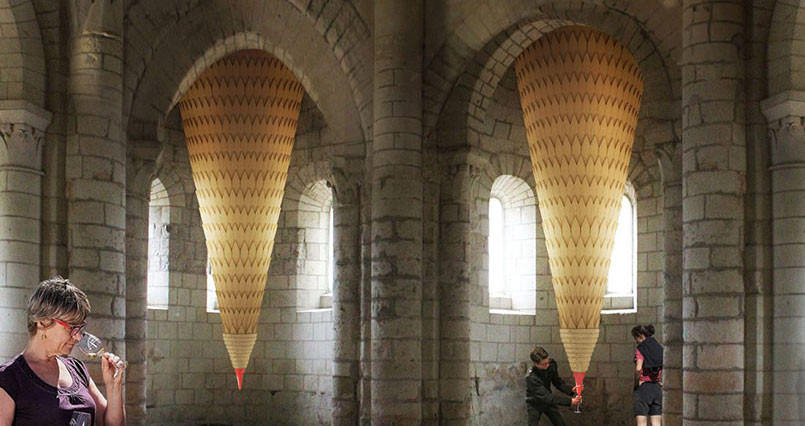 修道院變成大酒吧！巨型取酒器讓修道院瀰漫濃郁葡萄酒香～