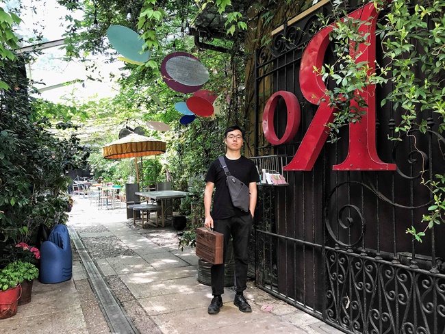 設計在歐洲大放異彩，新銳設計品牌 LAJOS 要發揚「台灣優勢」