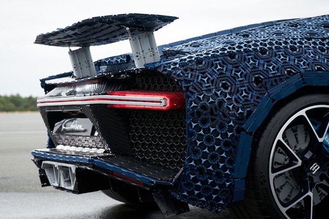 Lego Technic 不做玩具了，它們要做跑車
