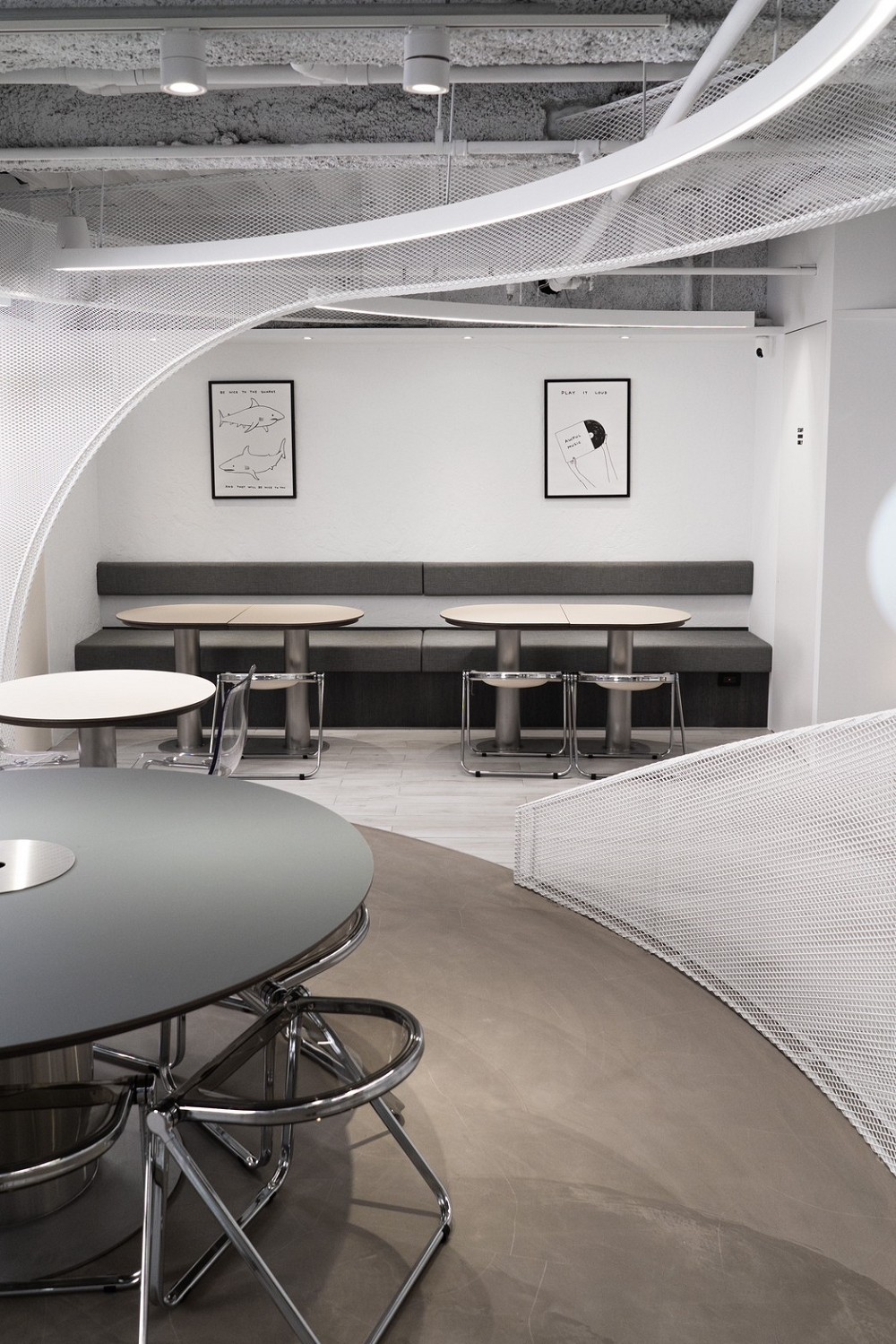 新北蘆洲「Middle 8」美式早午餐！INTRO全新品牌、以黑膠唱片為概念的貝果專賣店