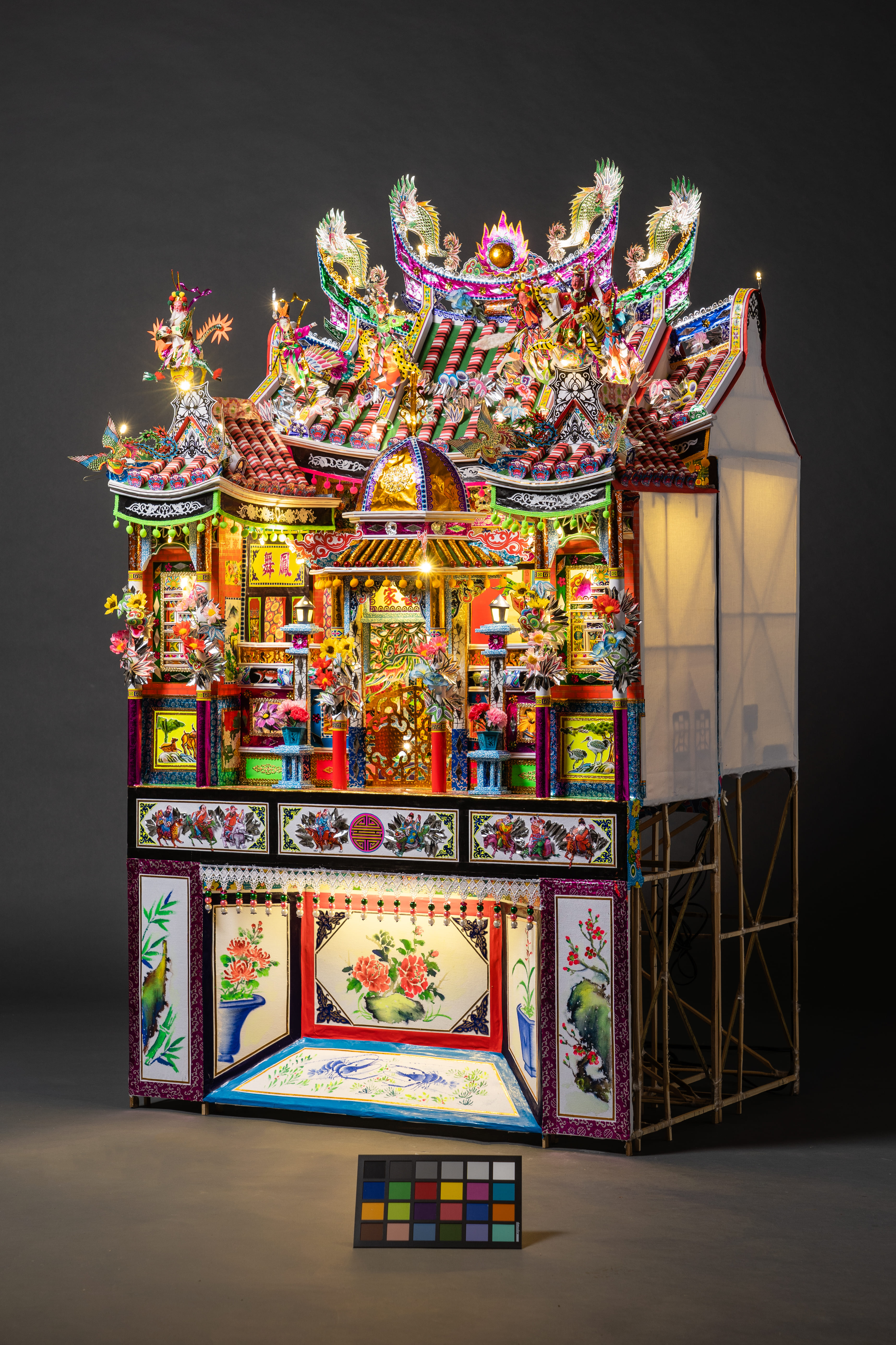 台灣傳統紙紮工藝現身花都！展覽《極樂天堂》巴黎點閱率最高的藝文指南推薦為今夏必看