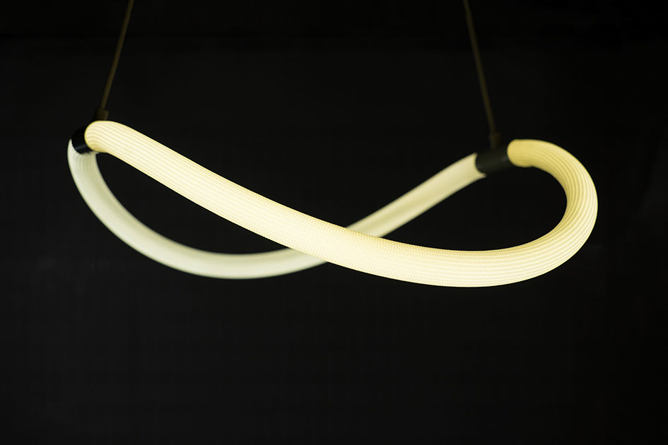 從數學變光學，Levity Light 無限大符號燈具