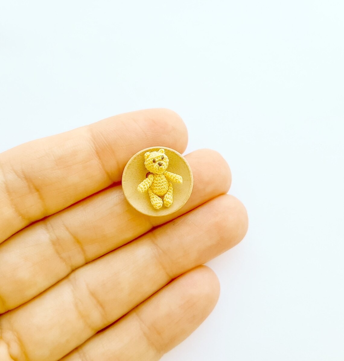 指尖上的迷你編織動物園!藝術家Lucia Dolgopolova超極致不到1公分的編織創作