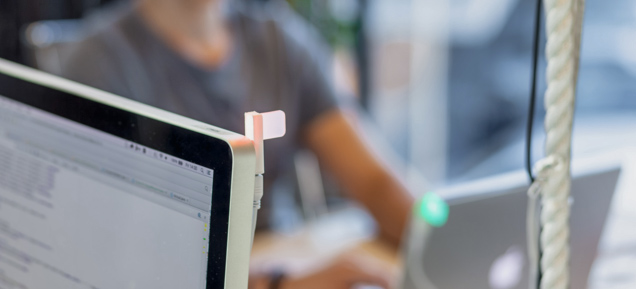 開放式辦公空間的公共小禮貌，暫勿打擾小警燈