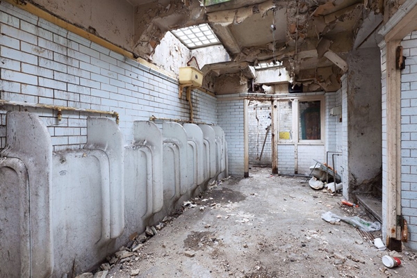 全能大改造──倫敦廢棄公廁變身雅緻小居