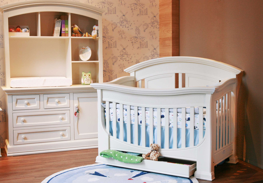 可用 25 年的四合一嬰兒床 LEVANA