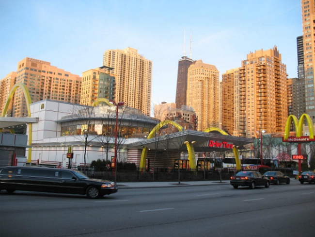 有空中花園的麥當勞！芝加哥旗艦店改裝新開幕，很科技很環保！