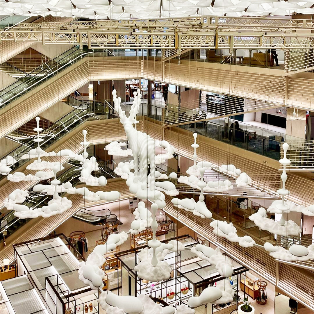 神話庭園亮相東京銀座GINZA SIX!名和晃平打造「變幻之庭」神鹿、漂浮小島奇幻裝置