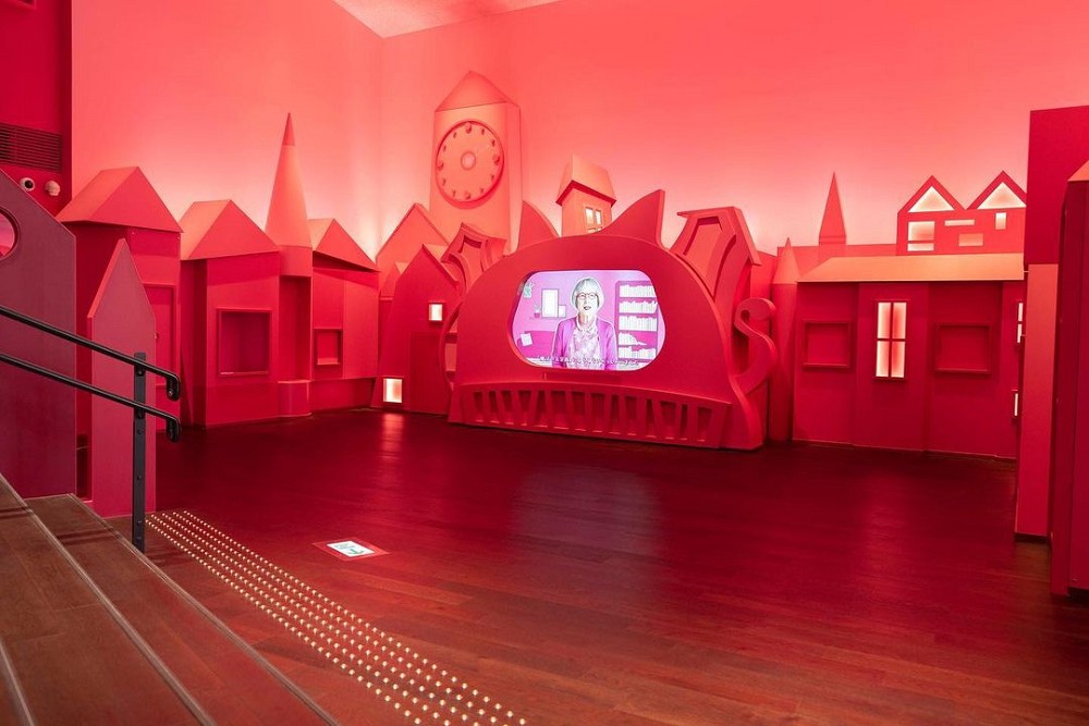 東京「魔法文學館」11月開幕！隈研吾打造花朵建築、角野榮子《魔女宅急便》草莓色圖書館