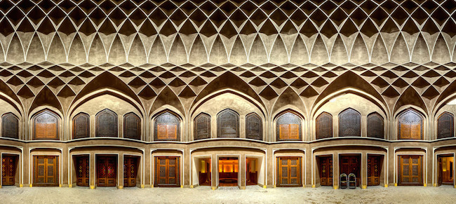 抬頭看見一片的華美壯麗-Mohammad Domiri