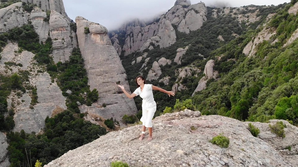 忠泰美術館《未來的生命，未來的你》亮點！15件作品聚焦AI數位、機器與賽博格3大主題