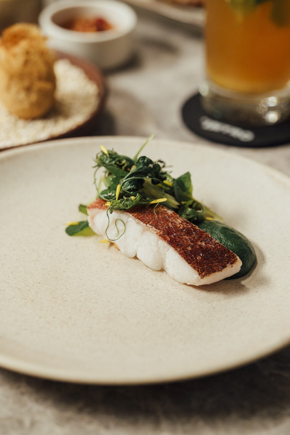 士林餐酒館「INTRO」12天限定客座料理！主廚蔡慈偉新手法詮釋中式名菜醃篤鮮、法式甜點蘭姆巴巴