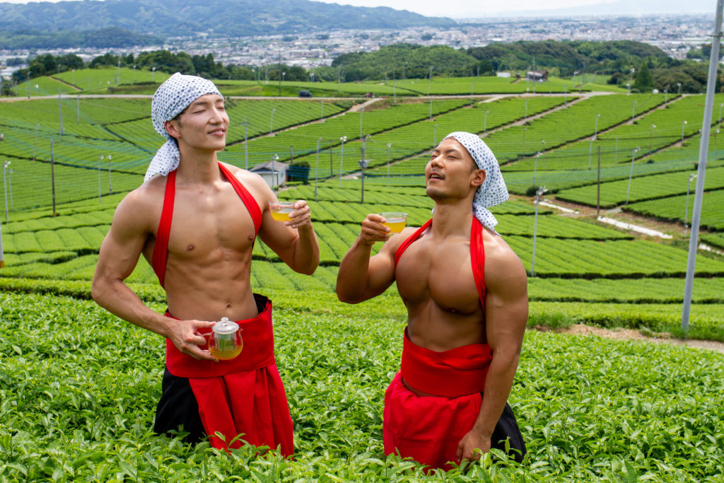 日本免費肌肉男圖庫 Muscle Plus 肌肉種類 筋肉男採茶等謎樣主題通通免費 大人物
