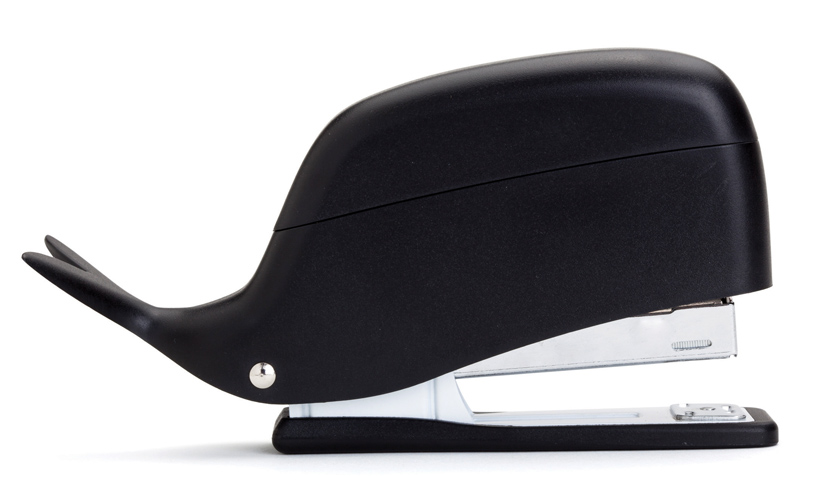 可愛實用兼備的大鯨魚釘書機套件組