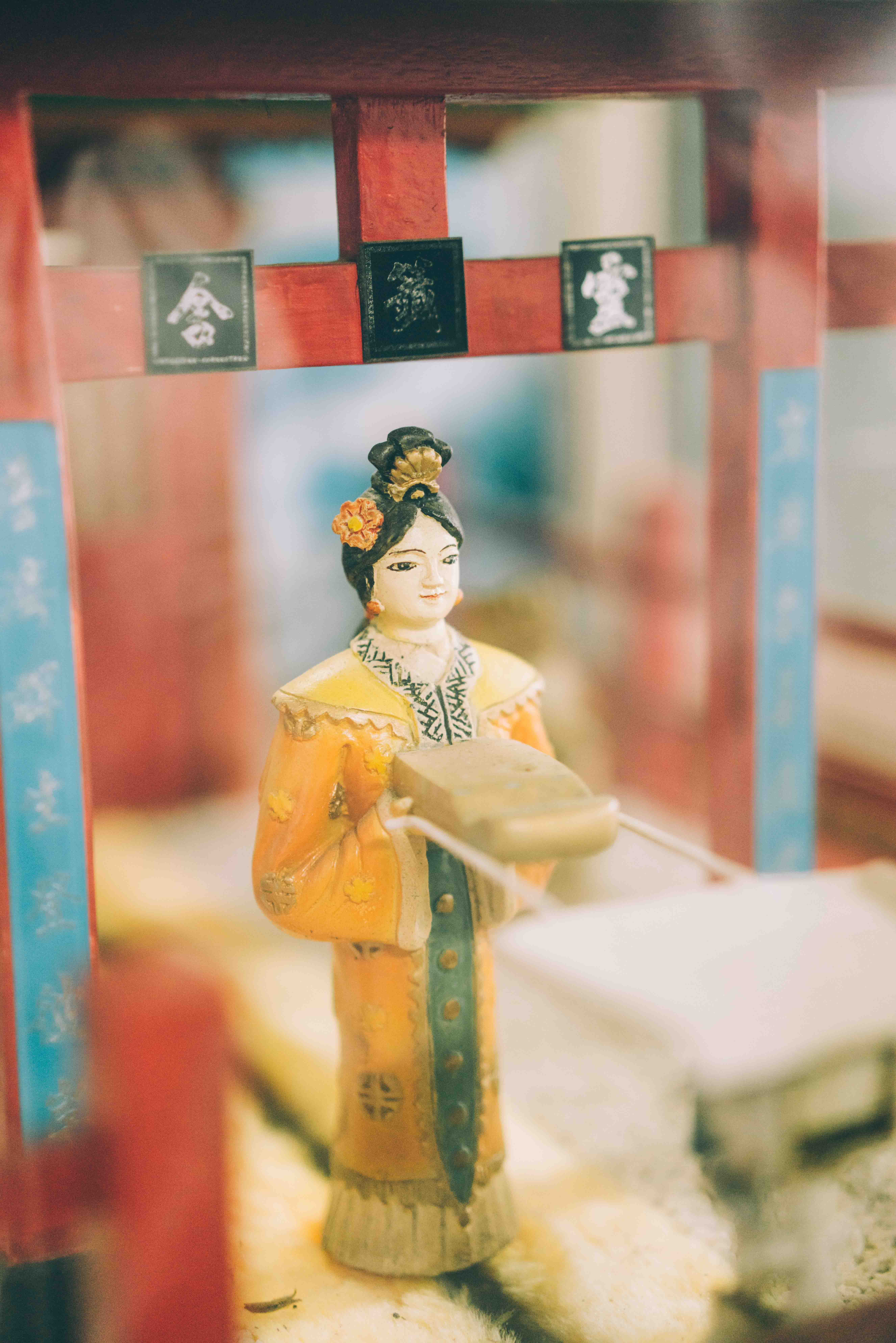 藝術浪潮襲來台北大安區 5 獨立店家！魚群迴流老宅花店、剪紙光影悠晃地底圖書館... 等城市散步地圖