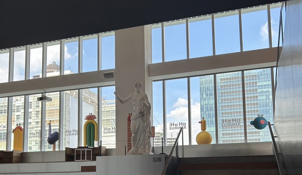 大直忠泰樂生活「Ha Ha SUMMER 夏日嘉年華」！義大利藝術家Lucas Zanotto童趣創作亮相