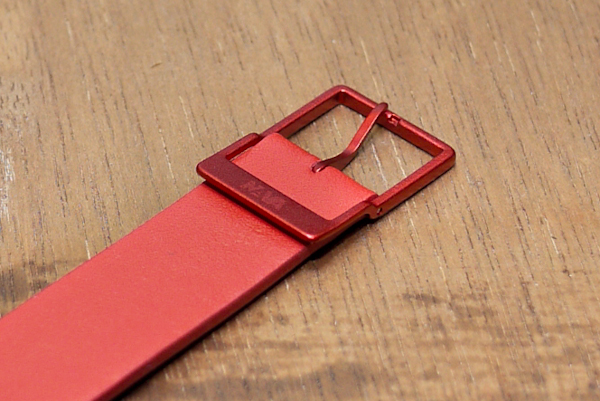 【生活玩物】戴上後可能會自戀度破錶的 NAVA 時髦設計錶款