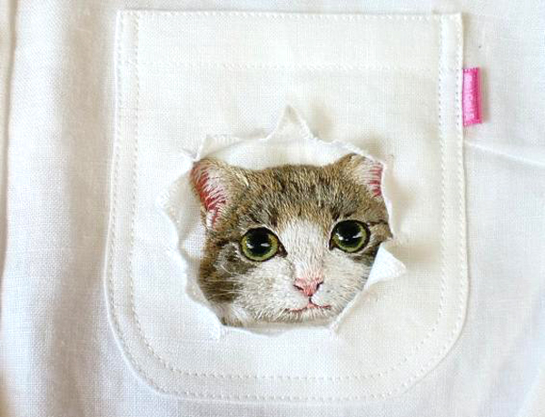 正在口袋裡探頭探腦偷看你的小貓刺繡