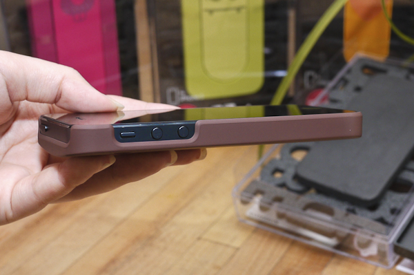 【生活玩物】用盡生命搞怪吧!OZAKI FaaGaa 動物吐舌手機殼