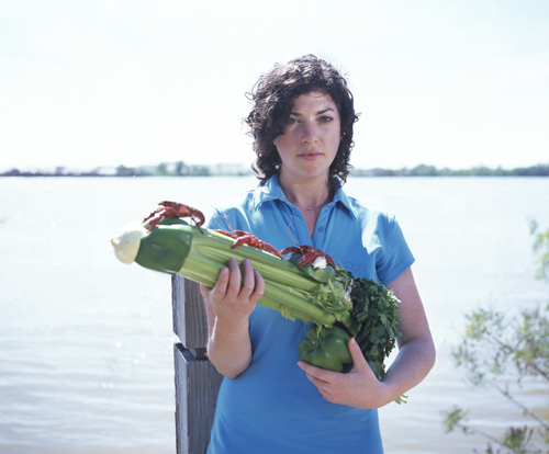 戰爭暴力通通走開,一起吃火鍋吧!