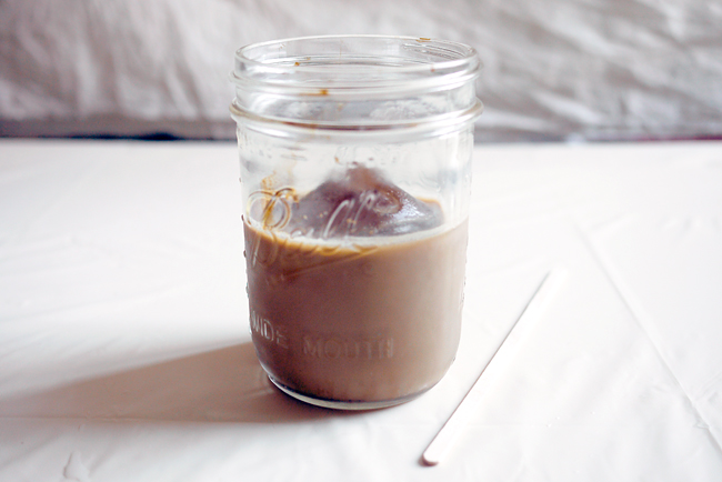 【生活玩物】哆啦A夢製冰球，用招牌笑容為你消消暑