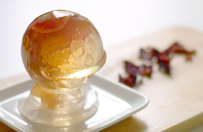 【生活玩物】哆啦A夢製冰球，用招牌笑容為你消消暑