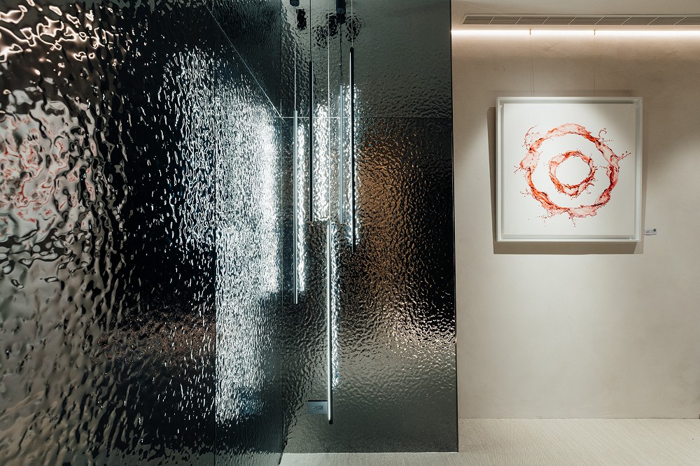 席夢思台中品牌概念館登場！以「美術館」概念打造光與影共振的睡眠情境體驗空間