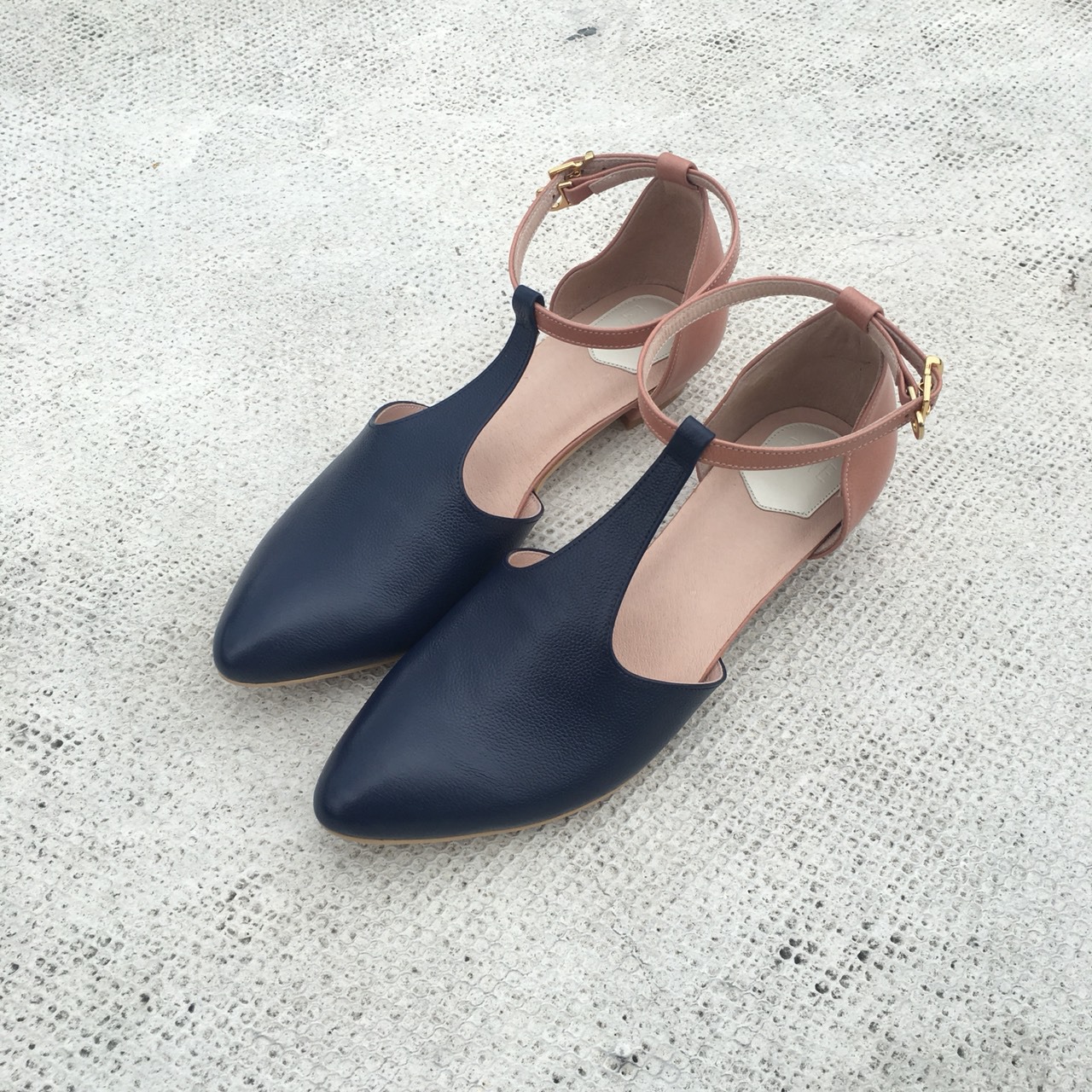 以簡約海軍藍揮別柔軟粉紅! Pinkoi 全新品牌視覺識別宣告 8 年自我風格的成長