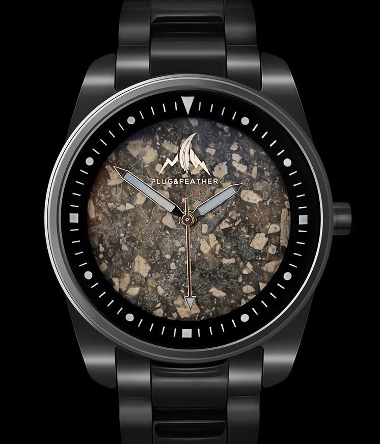 象徵時間的永恆性，以真正石頭為錶面的 Plug & Feather
