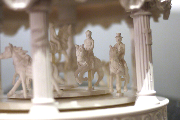 【生活玩物】時鐘功能只是輔助(笑)，haoshi 旋轉木馬時鐘