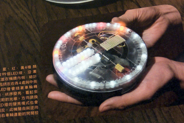 【大人玩科學】吵鬧而認真的小傢伙，大人的科學掃地機器人