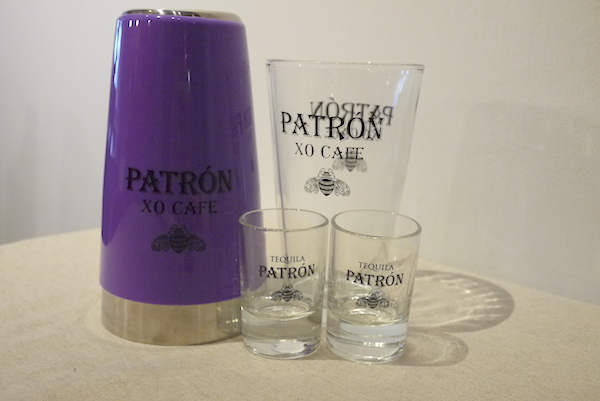 浪漫情人節夜晚怎麼過,調杯Patrón Tequila增添浪漫氣氛吧~