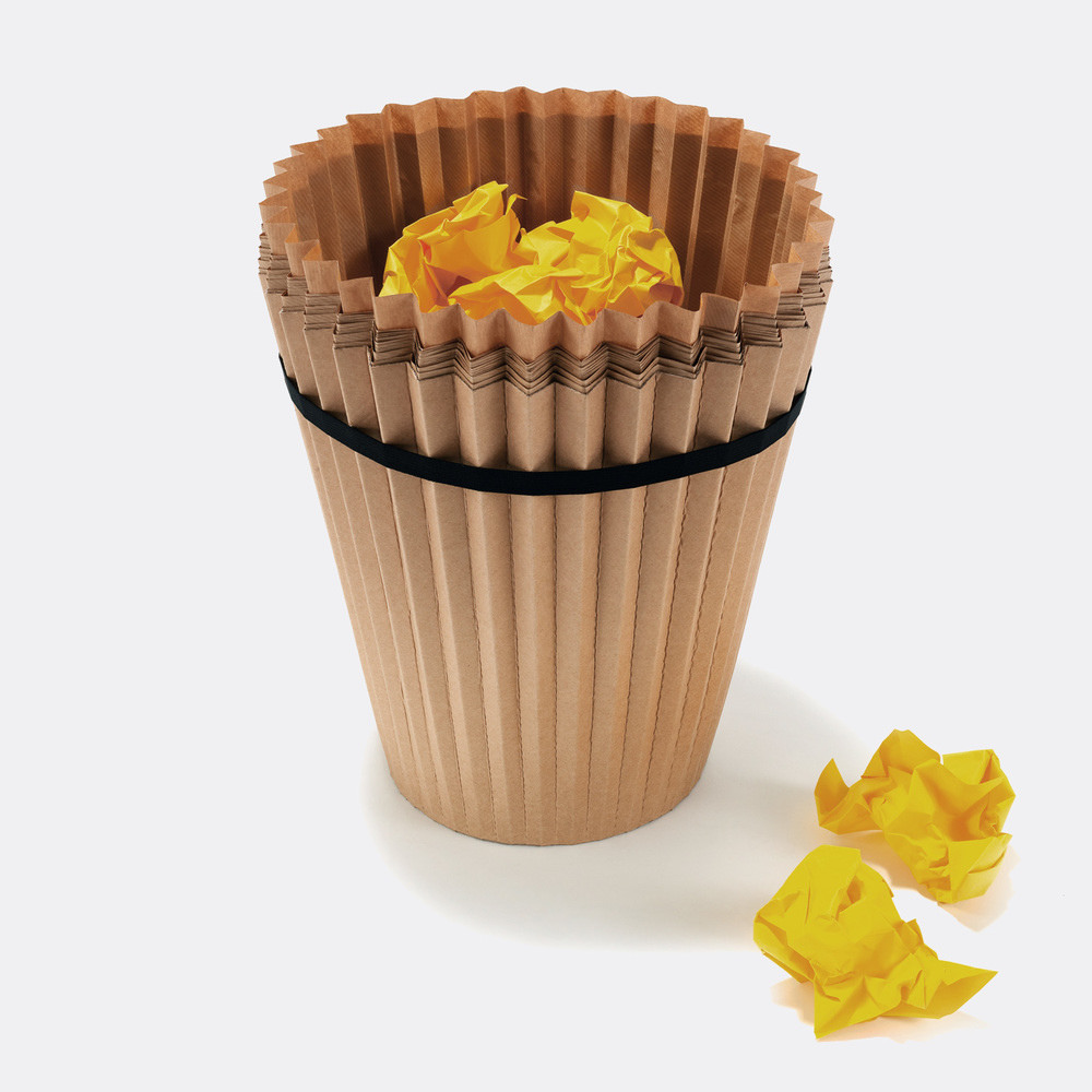 省下你的垃圾袋，將垃圾桶跟紙屑一起丟掉！