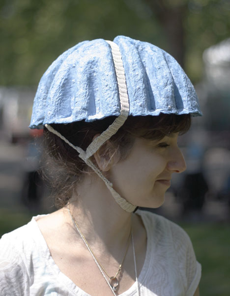 【概念】回收舊報紙做的安全帽，防風防刮不防摔