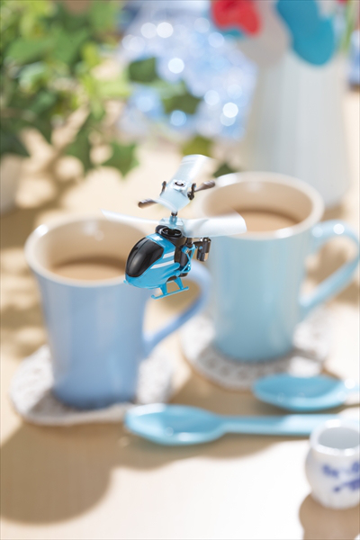 一小還有一小小，姆指尺寸遙控直昇機