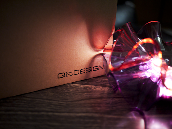 【生活玩物】輕吻妳的美麗,QisDESIGN Flamenca 花舞夜燈