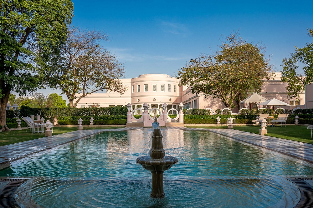 全球6間粉色設計旅宿!盤點墾丁南灣、印度齋浦爾、西班牙伊比薩特色粉色住宿