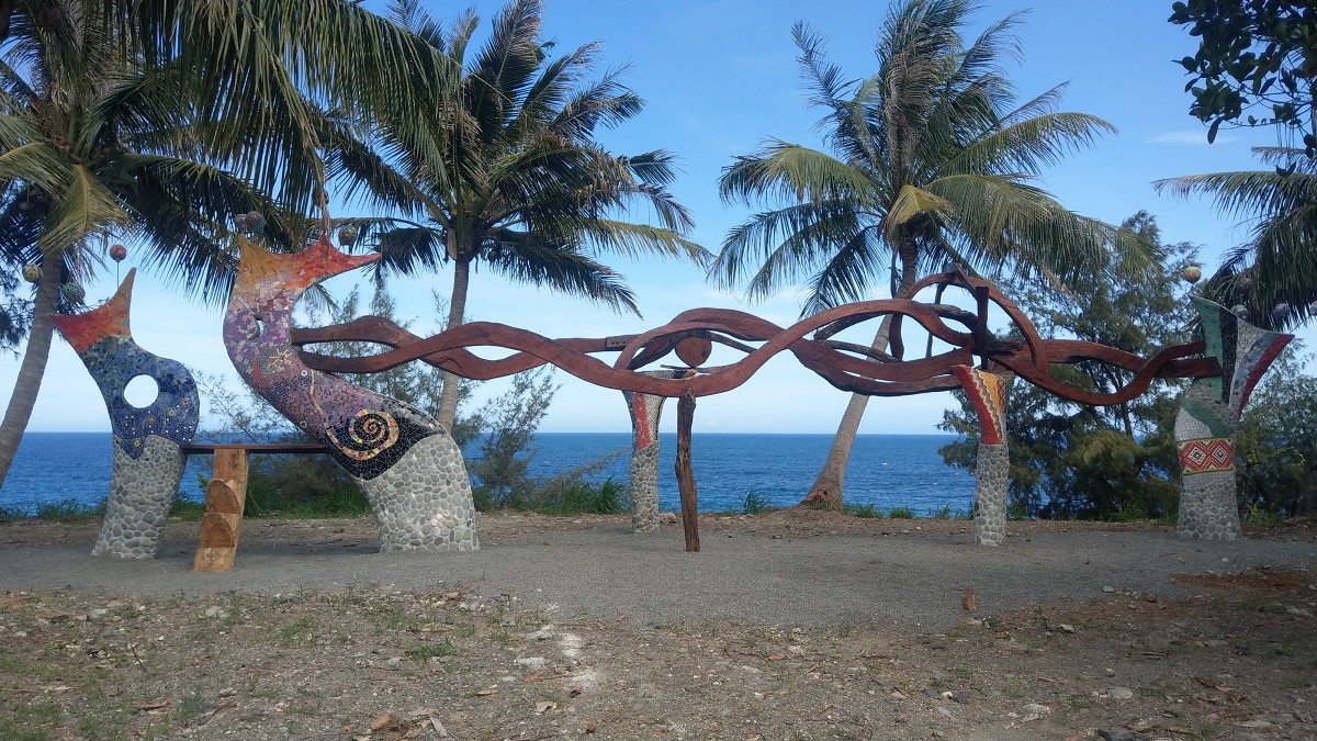 台東2021南迴藝術季登場!通往天堂的階梯、沙雕疊石圖騰等14組作品亮點