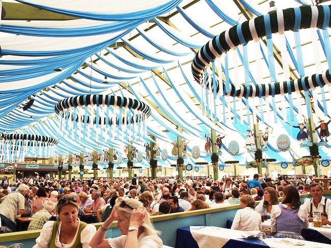 大人小孩都一起 Prost!慕尼黑啤酒節