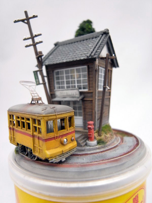 袖珍藝術的新舞台，日常物件上的小風景