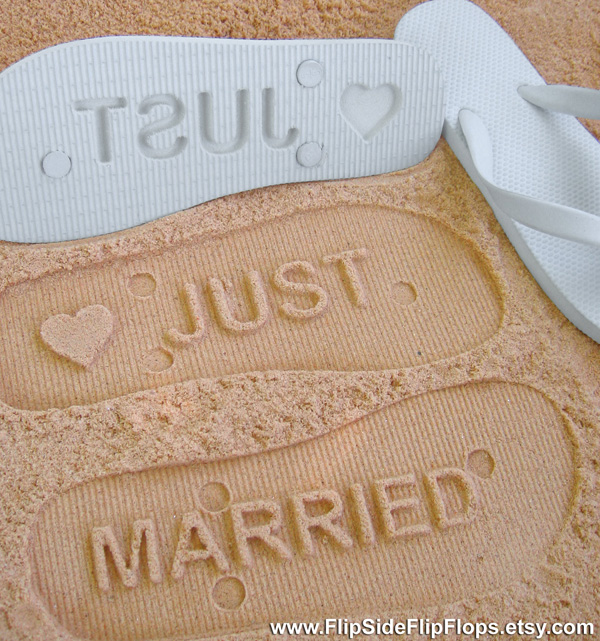 有了這雙夾腳拖,你就是沙灘上的氣功大師!