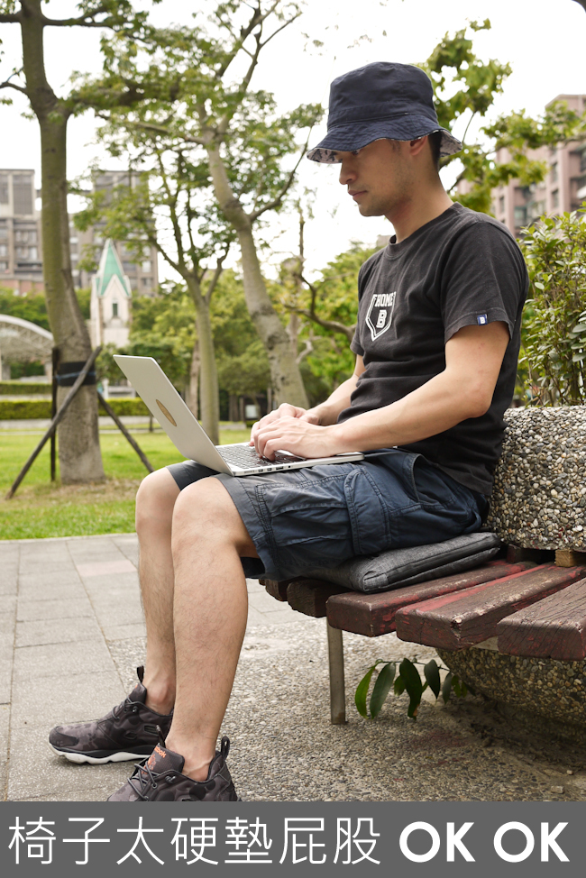 【生活好物】一物多用才是王道！Scrubba 筆電靠枕兩用包