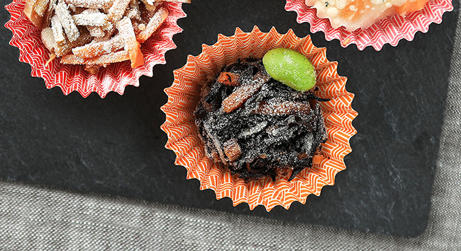 BALMUDA The Range 微波爐烤箱，六種操作模式熱熱吃美食