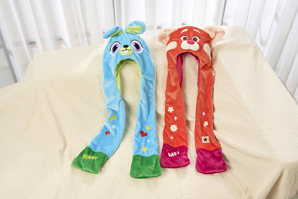 全家「皮克斯毛朋友」集點！毛怪、熊抱哥等5組動畫角色化身夜燈、杯套、地毯