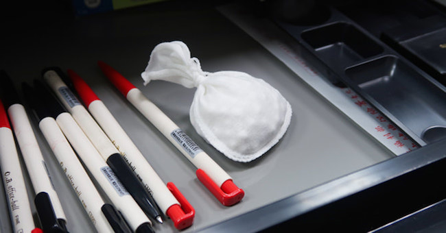 除濕芳香一次搞定，手作香香除濕包還能調配最愛香味